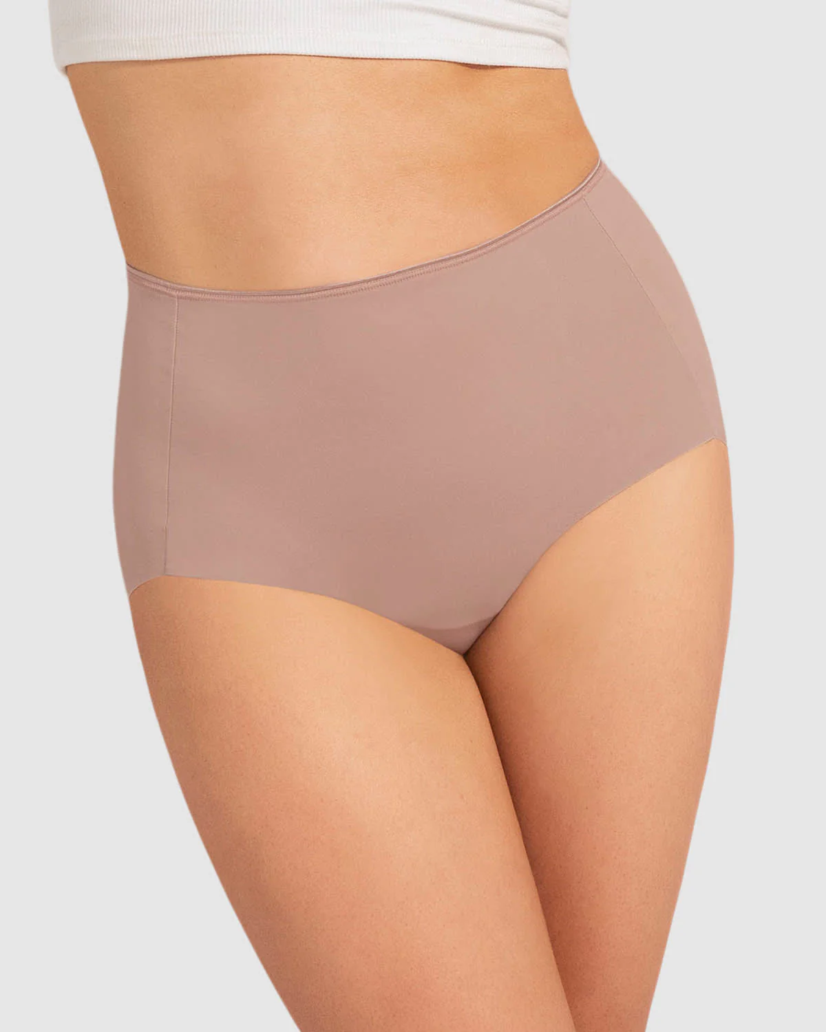 Calzón clásico efecto invisible de control fuerte en abdomen - Imagen 9