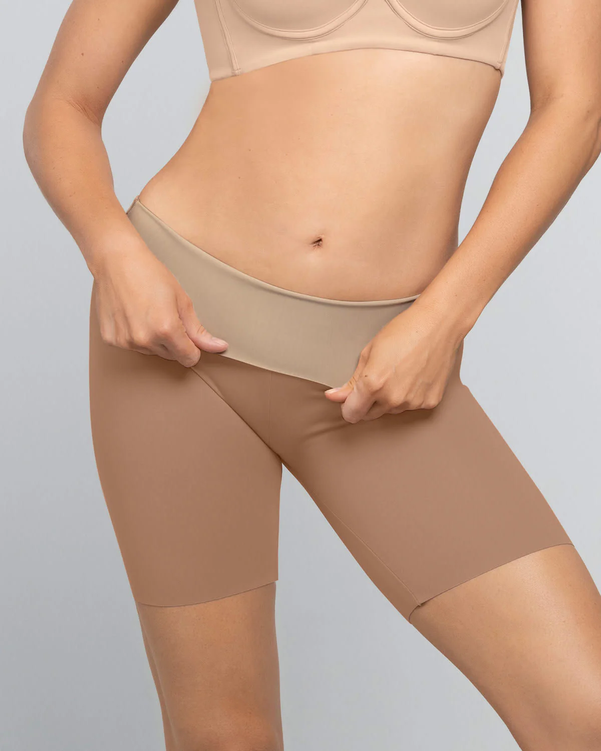 Short de control moderado aspecto invisible con faj贸n antideslizante - Imagen 3