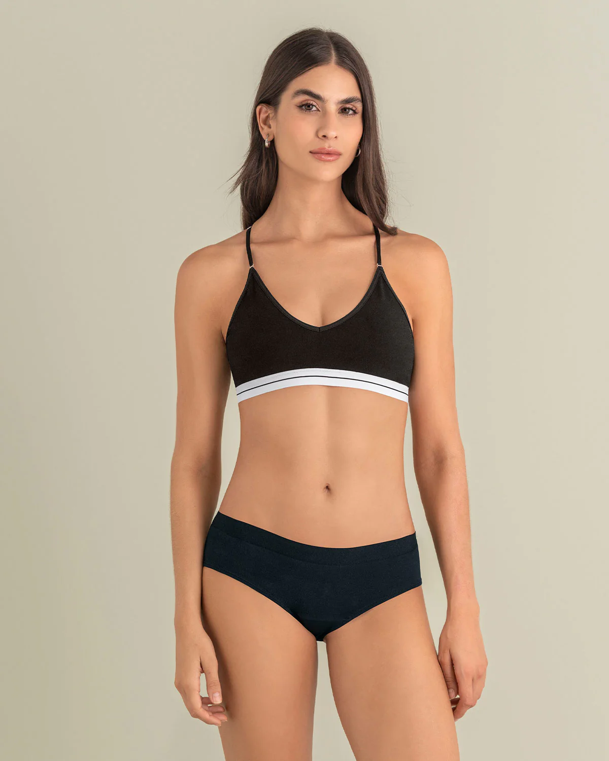 Top en algod贸n ultrac贸modo con cargaderas graduables - Imagen 7