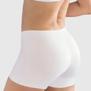 Calzón tipo bóxer efecto invisible en piernas