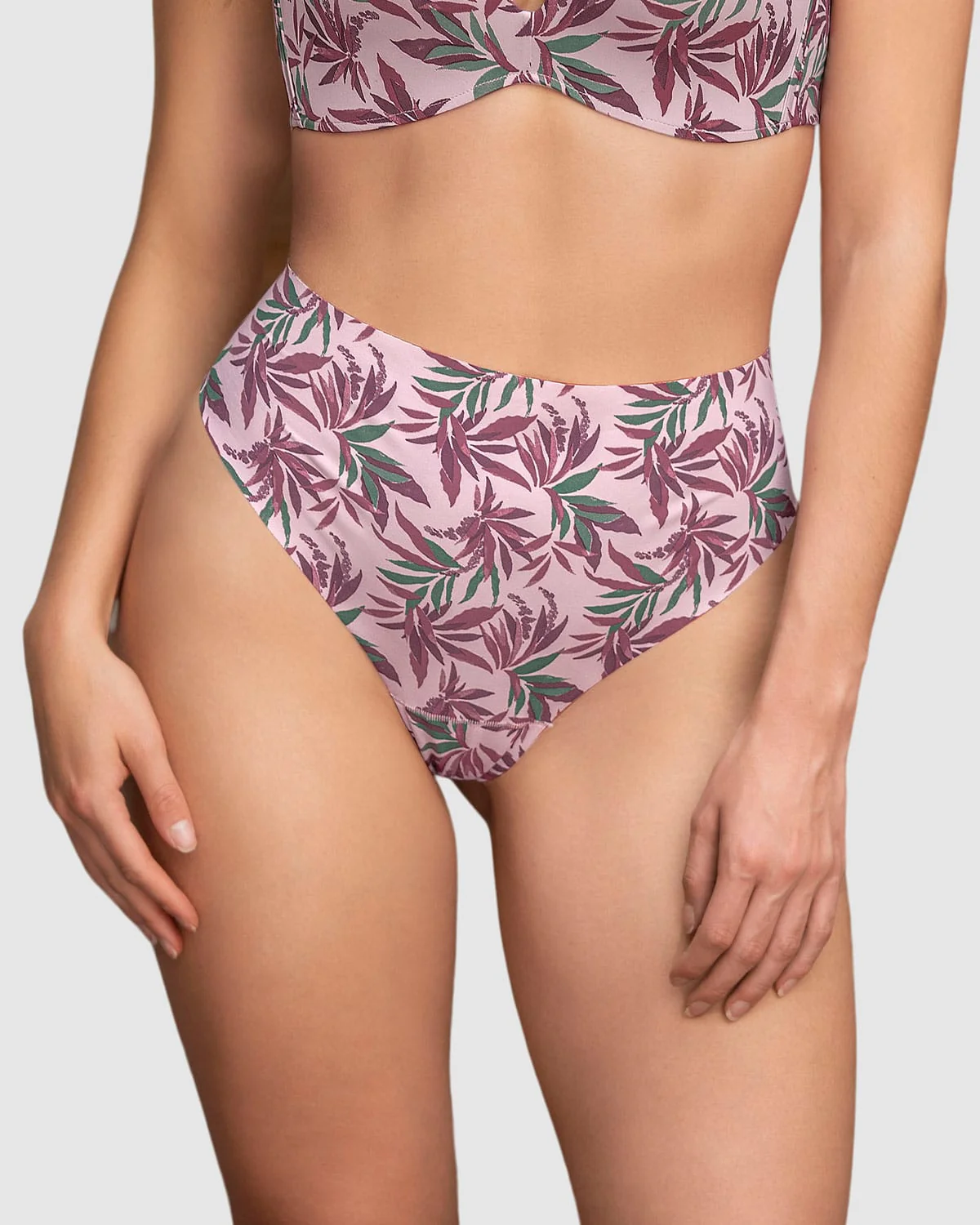 Brasilera tiro alto invisible - Imagen 6