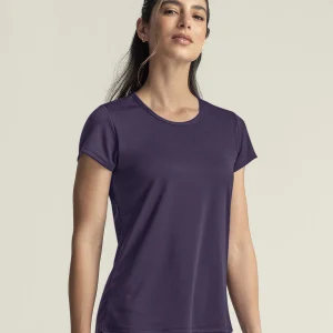 Camiseta deportiva de secado rápido y silueta semiajustada