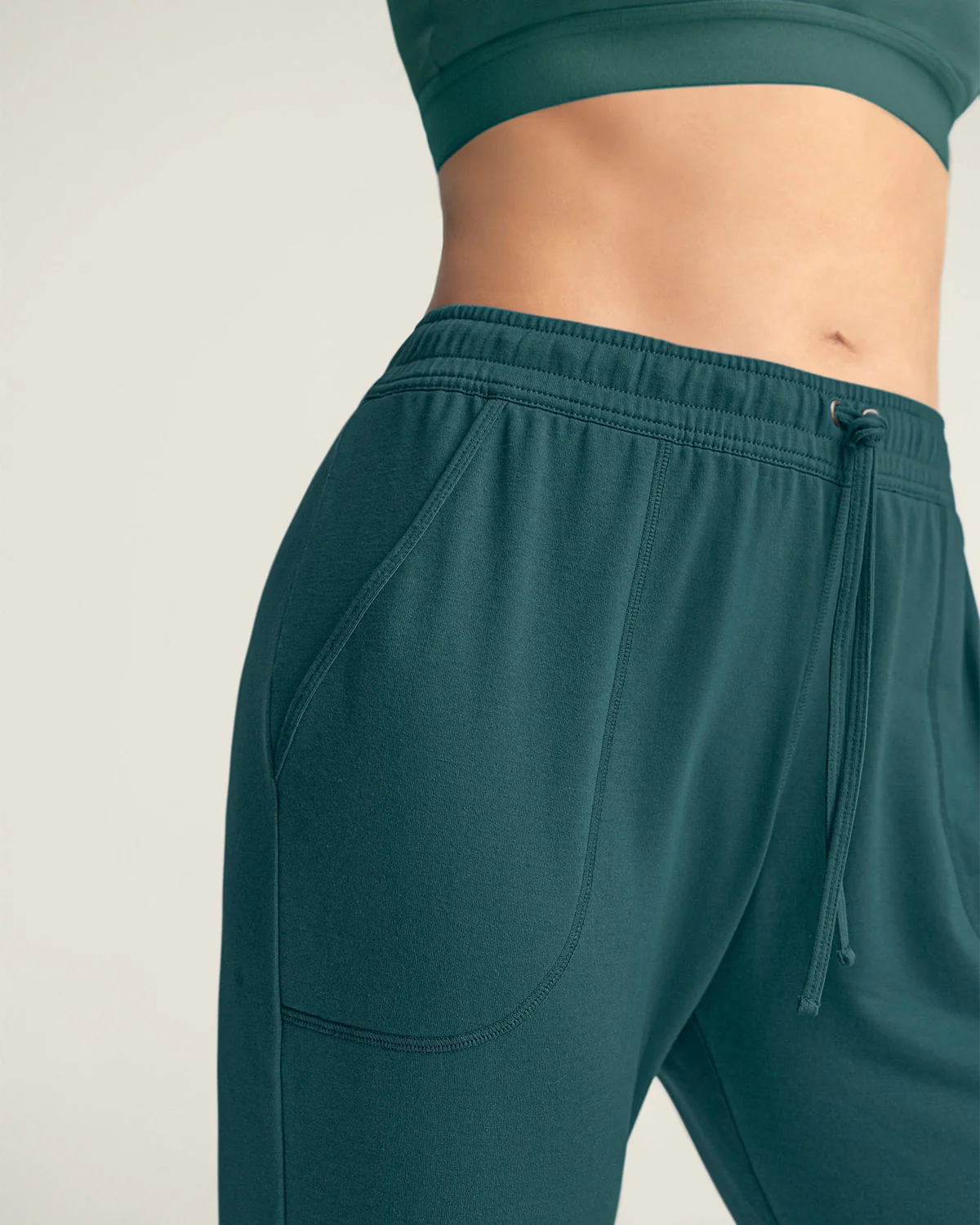 Jogger deportivo de silueta amplia con bolsillos - Imagen 4