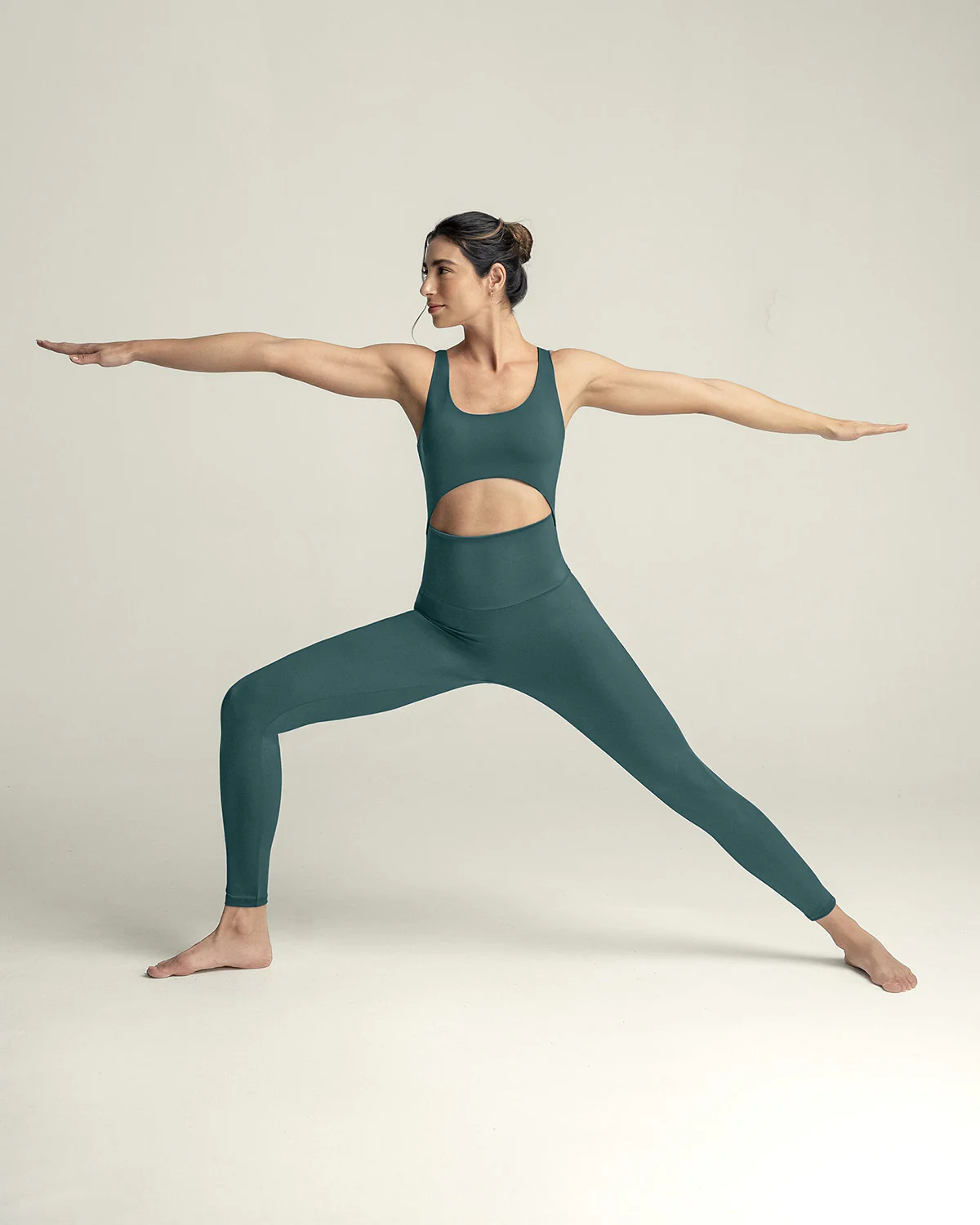 Enterizo deportivo de escote profundo en espalda - Imagen 3