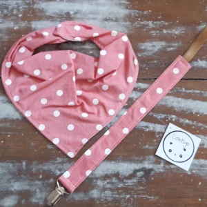Set Babero Bandana ( algodón doble )y porta-chupetes