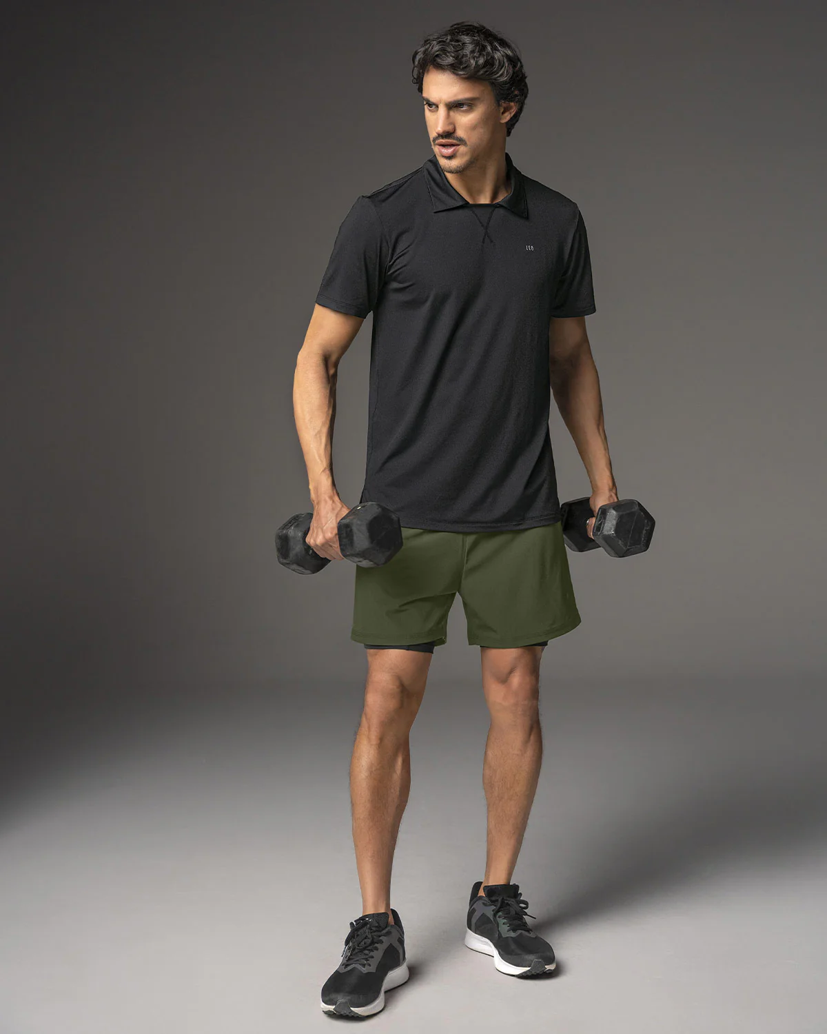 Camiseta deportiva transpirable con cuello tipo polo - Imagen 9