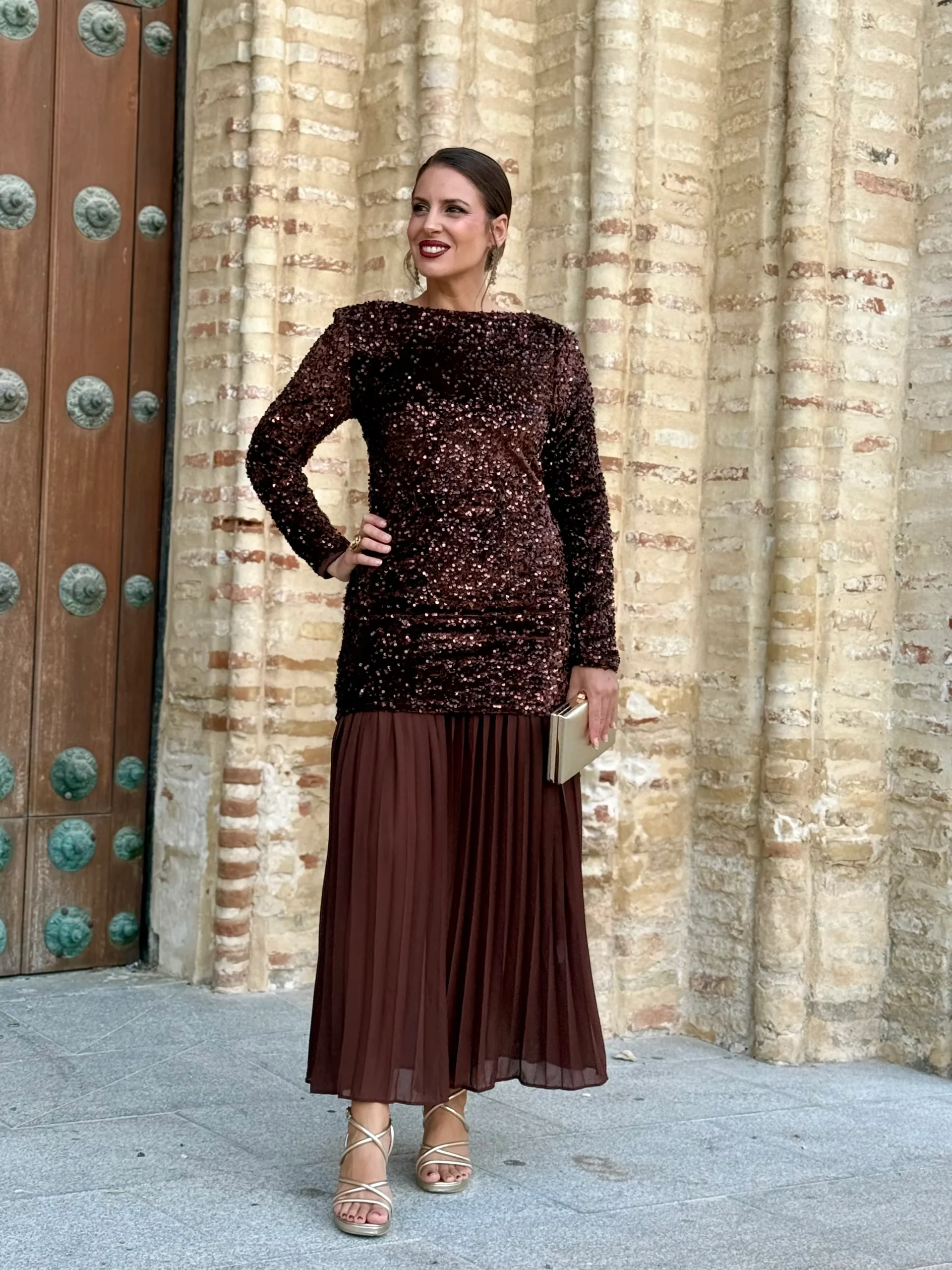 Vestido Aria Marr贸n