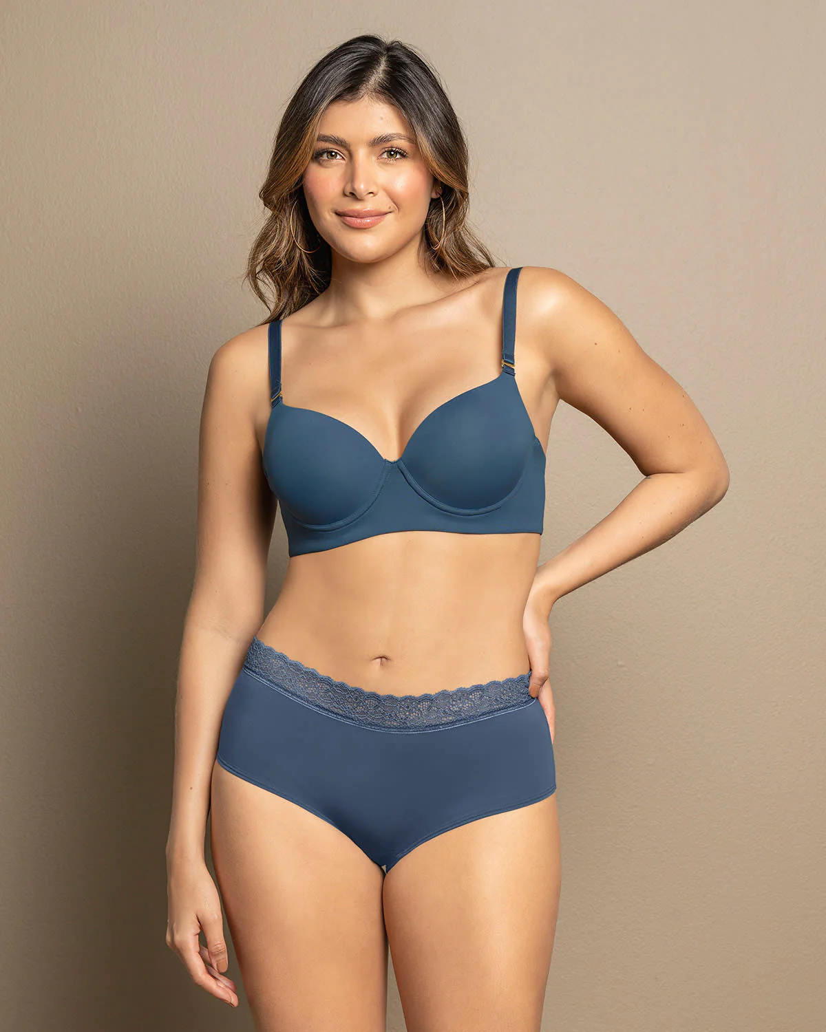 Brasier de realce alto copa lisa - Imagen 7