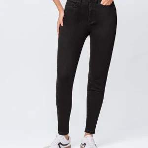 Jeans skinny esenciales para mujer