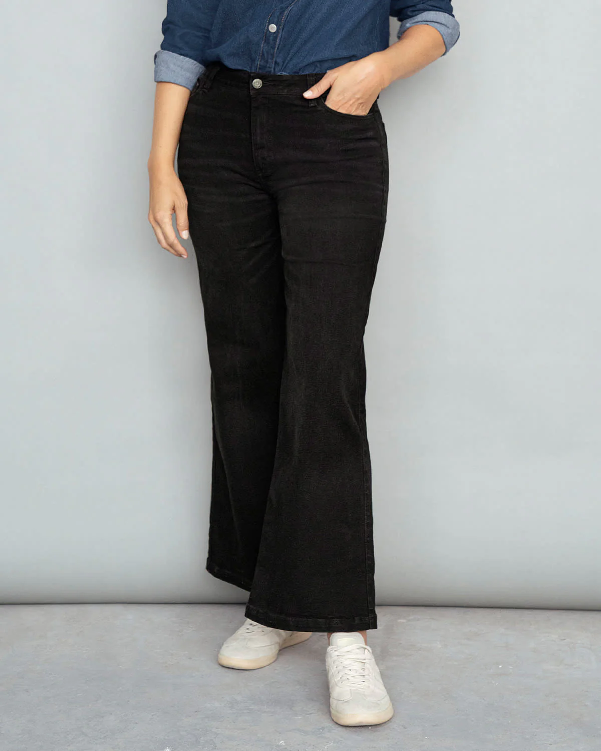 Jean bota ancha esencial para mujer - Imagen 4