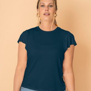 Camiseta manga corta con cuello redondo y vuelo en bordes en mangas