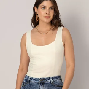 Camiseta manga sisa de silueta ajustada