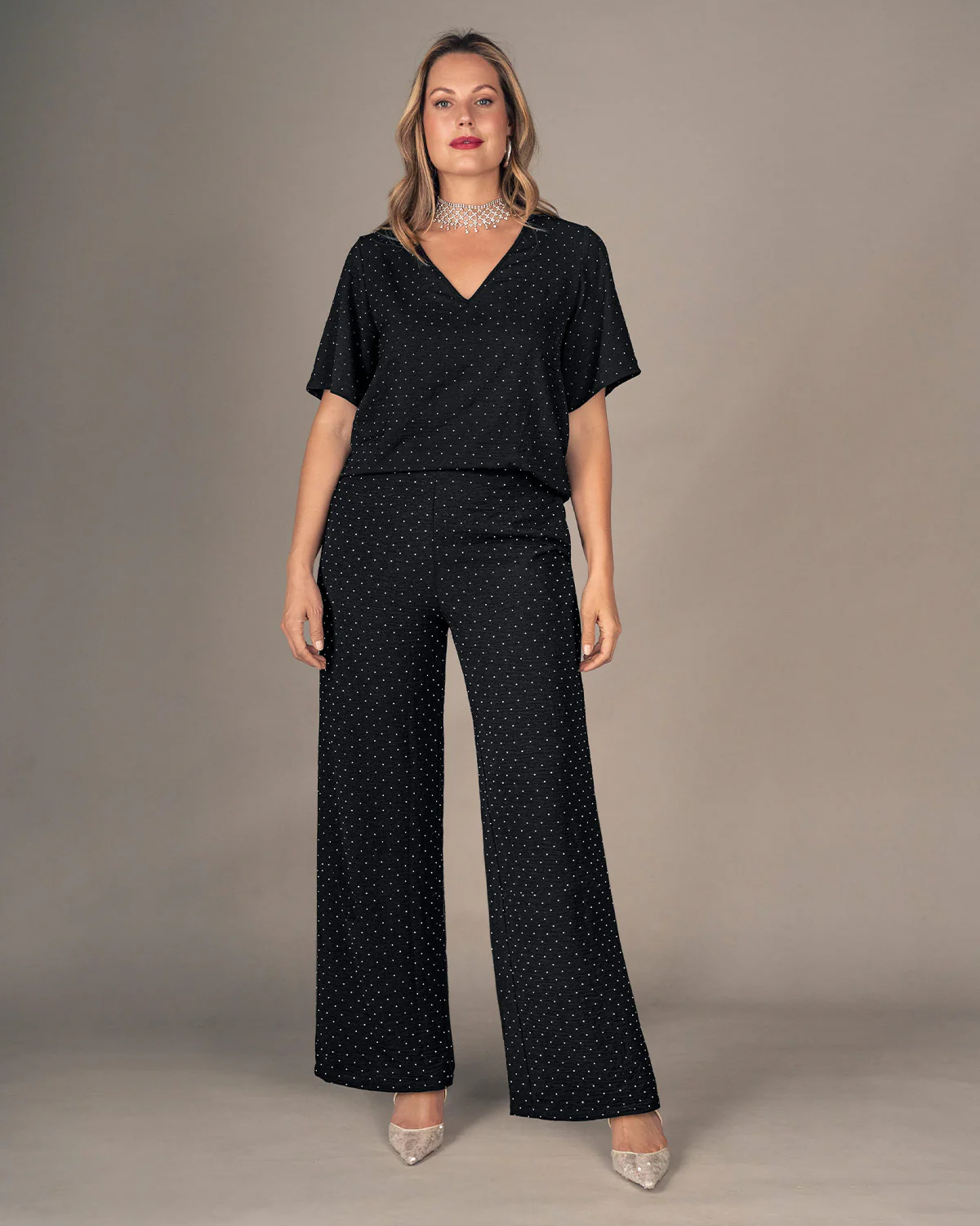 Pantal贸n bota recta en tela con apliques con brillo - Imagen 4