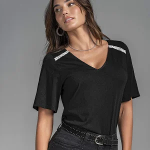 Camiseta con aplique con brillo