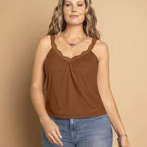 Camiseta de tiritas en encaje