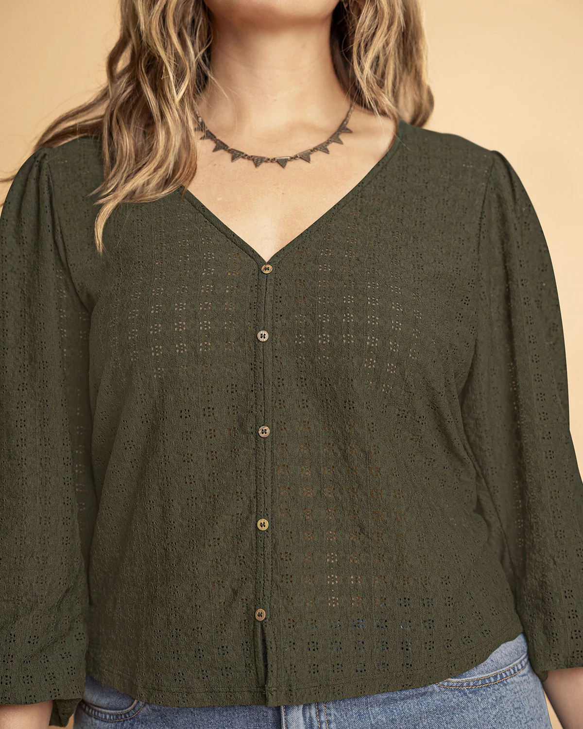 Camiseta manga larga con botones no funcionales en frente - Imagen 4