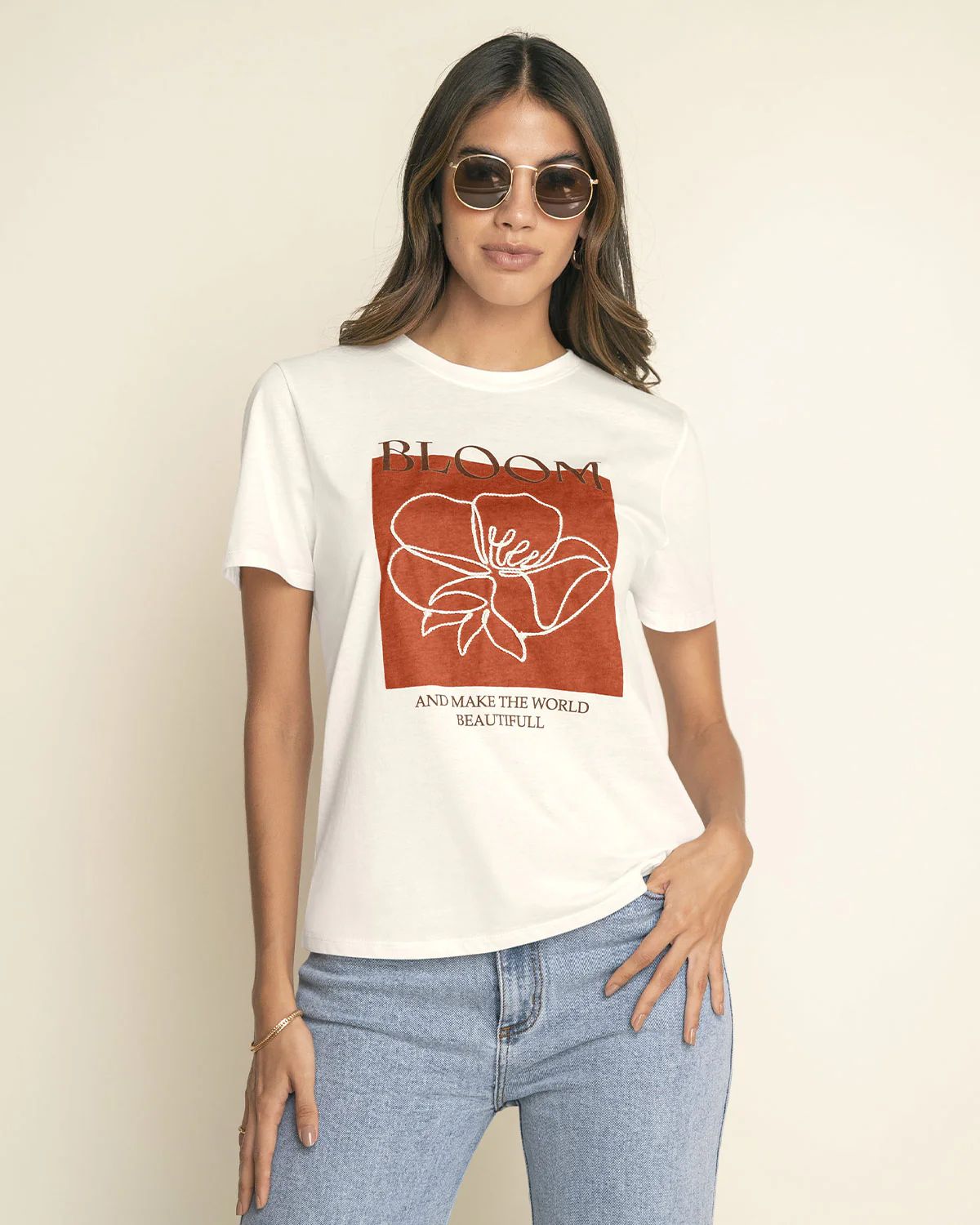 Camiseta manga corta en algod贸n con estampado en frente