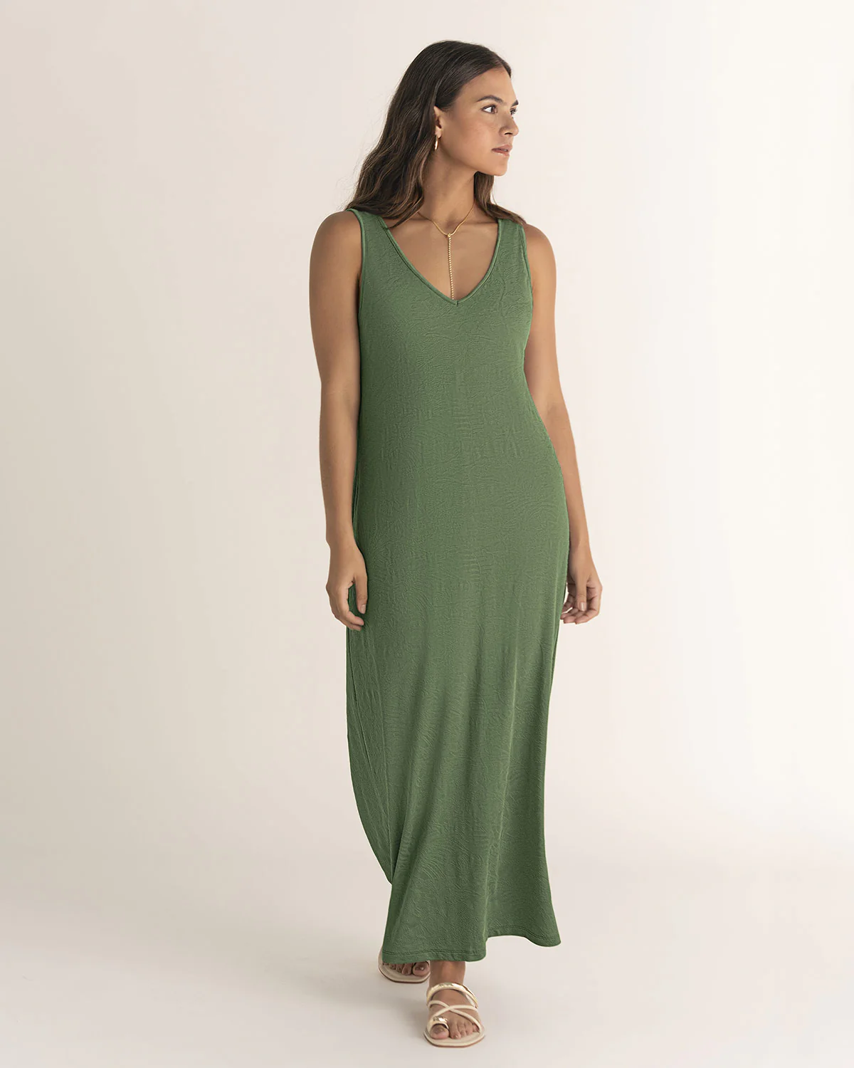 Vestido midi básico en tela con textura - Imagen 4