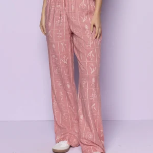 Pantalón estampado bota ancha con resorte en cintura