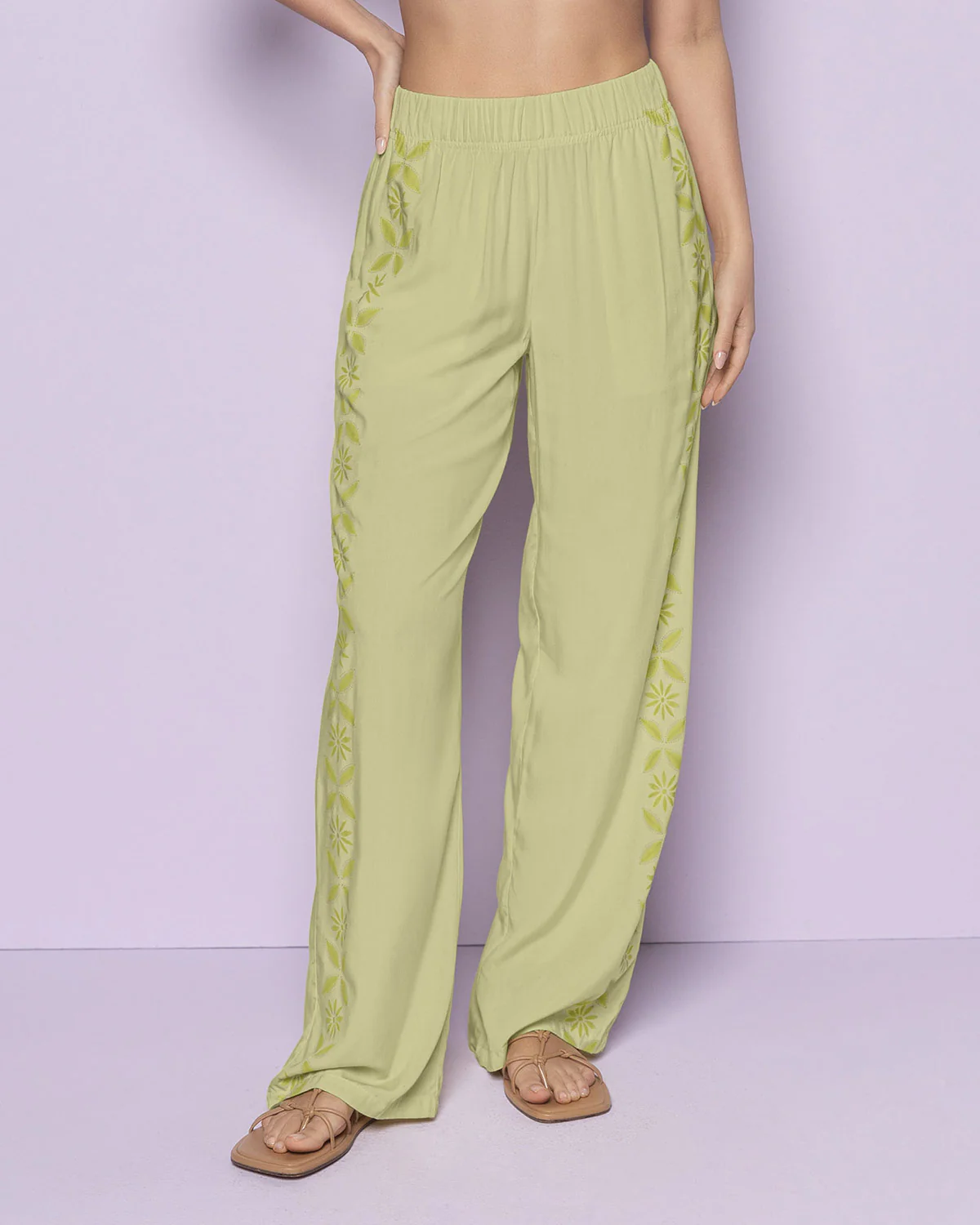 Pantal贸n estampado bota ancha con resorte en cintura - Imagen 4