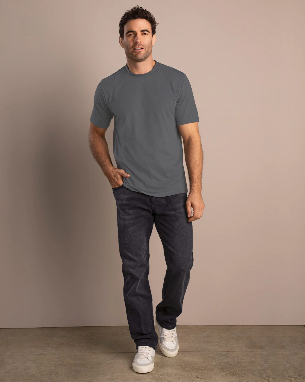 Camiseta manga corta con logo bordado en frente - Imagen 4