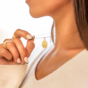 Collar Virgen María