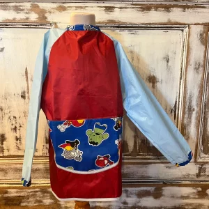 Pintor impermeable con bolsillo frontal Súper Héroes