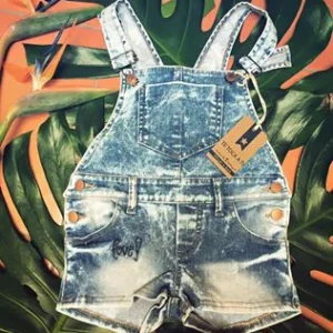 Jardinero de jeans Love