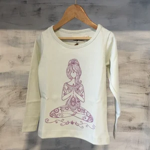 Remera Mandala N & B